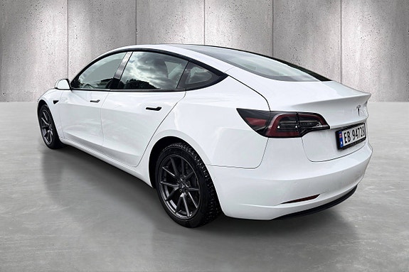 Tesla Model 3 5 of 26