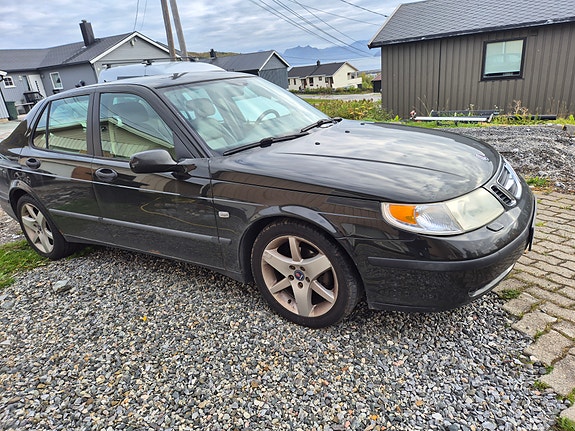 Saab 9-5 3 of 14