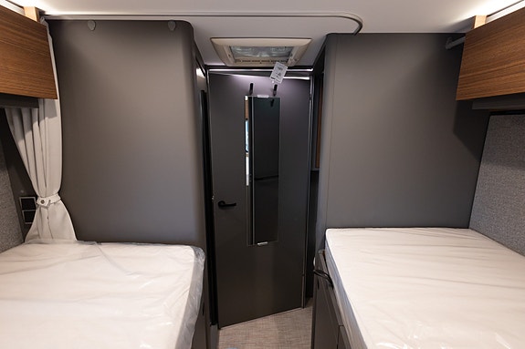 Hymer B-MC-T 680 | Alde | dobbel bunn | solcelle&lithium; 19 of 30