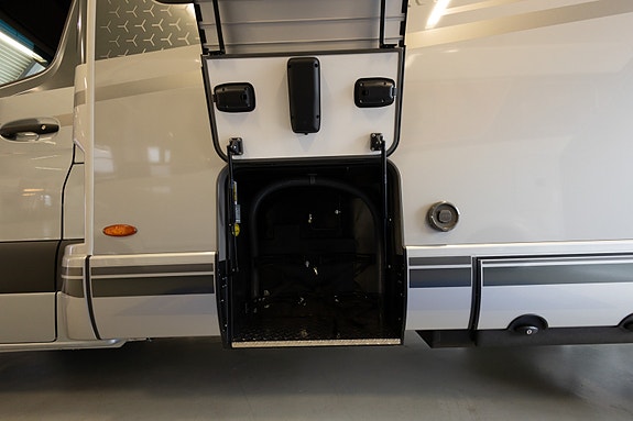 Hymer B-MC-T 680 | Alde | dobbel bunn | solcelle&lithium; 8 of 30