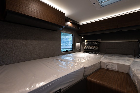 Hymer B-MC-T 680 | Alde | dobbel bunn | solcelle&lithium; 16 of 30