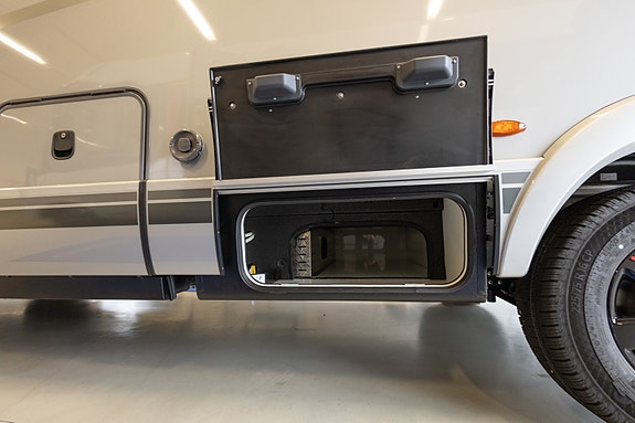 Hymer B-MC-T 680 | Alde | dobbel bunn | solcelle&lithium; 9 of 30