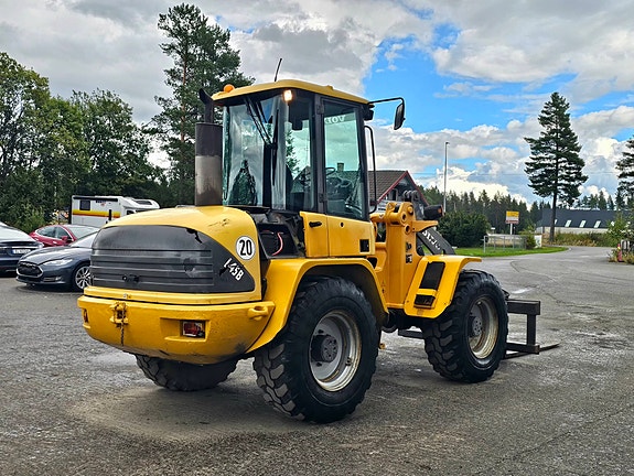 Volvo L45B-TP, 2001 Mod, 7164 timer, hydrauliske pallegafler, BM/HK-feste 5 of 30