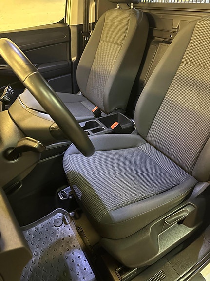 Volkswagen Caddy 15 of 30