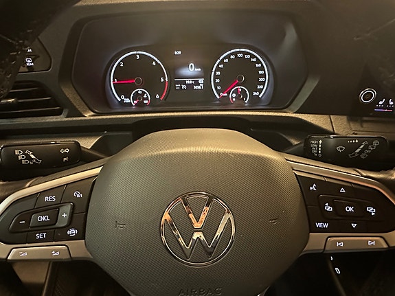 Volkswagen Caddy 18 of 30