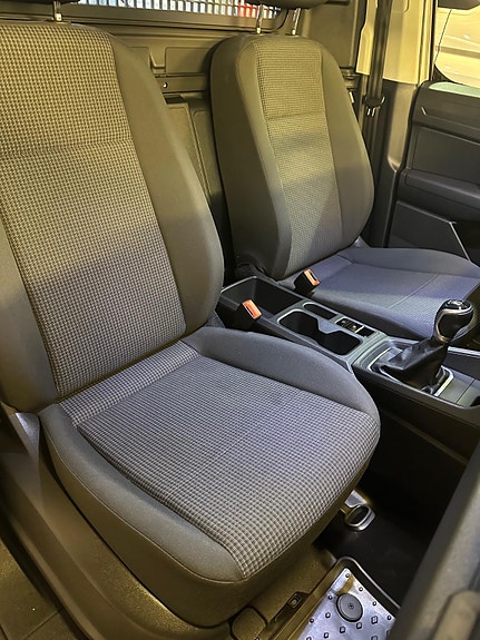 Volkswagen Caddy 13 of 30