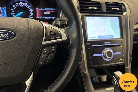 Ford Mondeo 17 of 27