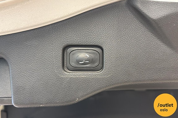 Ford Mondeo 25 of 27