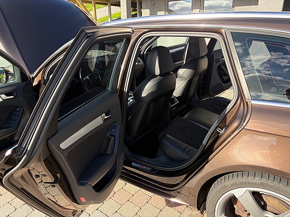 Audi A4 21 of 30