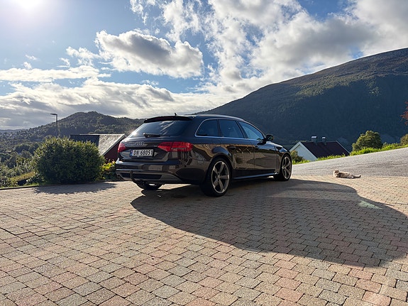 Audi A4 9 of 30