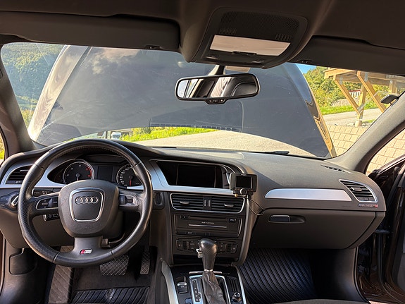 Audi A4 12 of 30