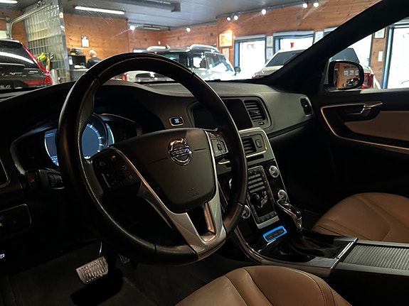 Volvo V60 18 of 29