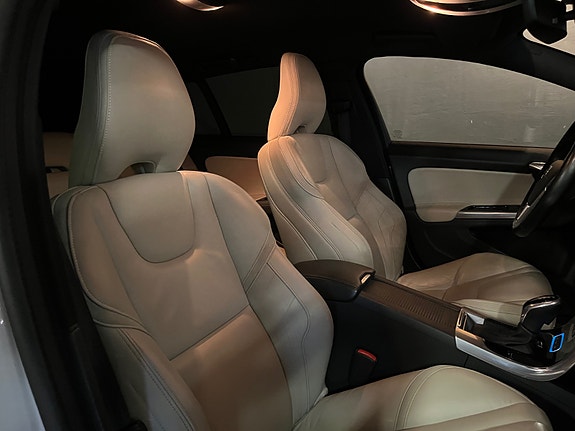 Volvo V60 24 of 29