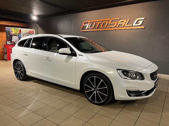 Volvo V60 7 of 29