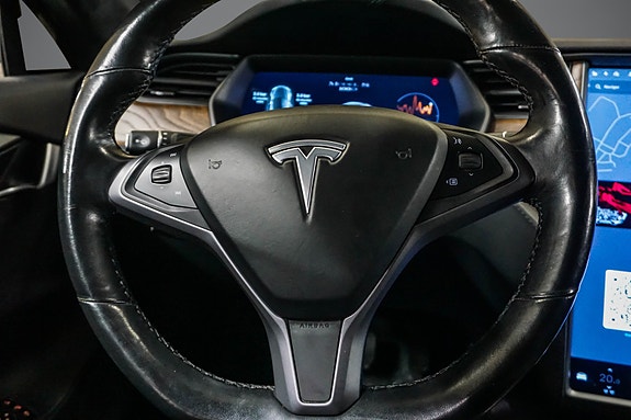 Tesla Model S 13 of 30