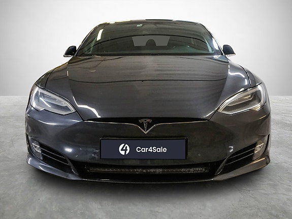 Tesla Model S 8 of 30