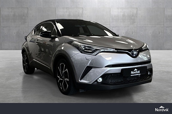 Toyota C-HR 2 of 19