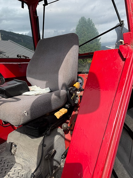 Massey Ferguson 265, med Dalen snøfres og Tokvam strøkasse 17 of 21