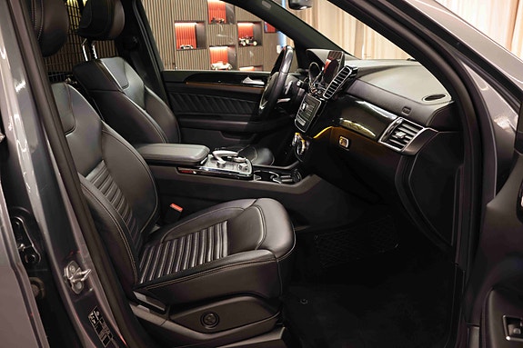 Mercedes-Benz GLS350 d 10 of 30