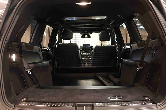 Mercedes-Benz GLS350 d 17 of 30