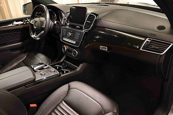 Mercedes-Benz GLS350 d 11 of 30