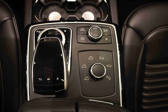 Mercedes-Benz GLS350 d 30 of 30