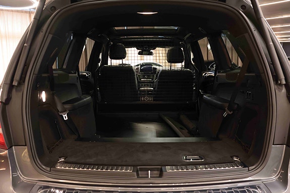 Mercedes-Benz GLS350 d 16 of 30