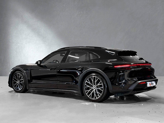 Porsche Taycan 3 of 30