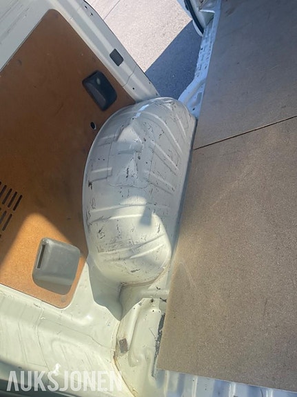 Toyota HiAce 27 of 30