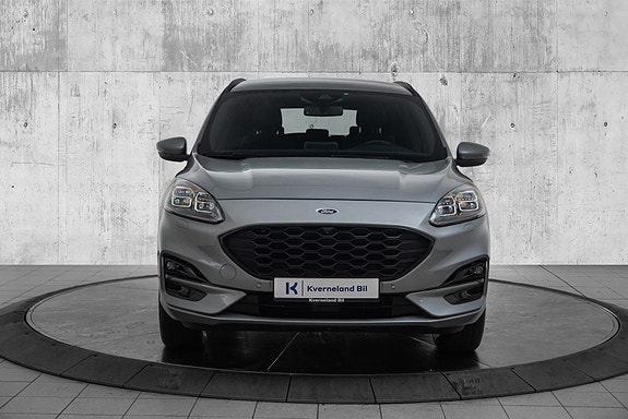 Ford Kuga 8 of 23