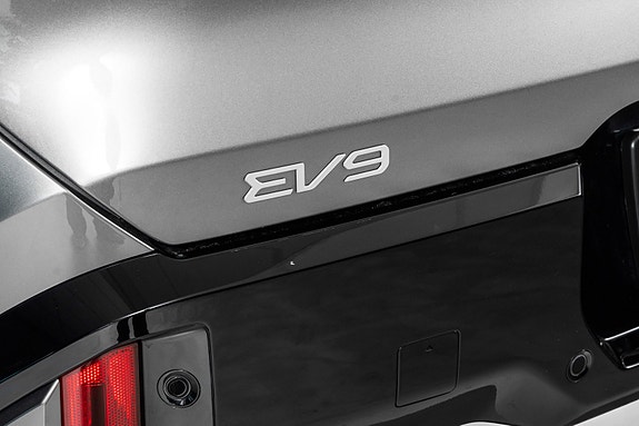 Kia EV9 11 of 30
