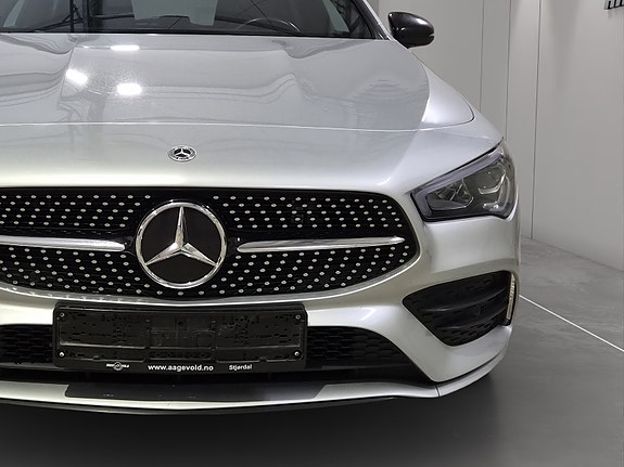 Mercedes-Benz CLA250 e 4 of 28