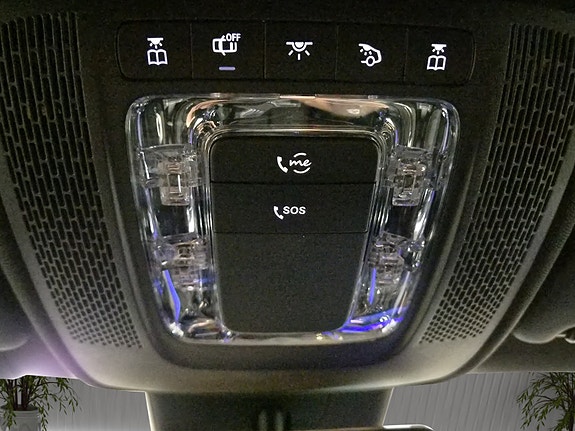 Mercedes-Benz CLA250 e 22 of 28