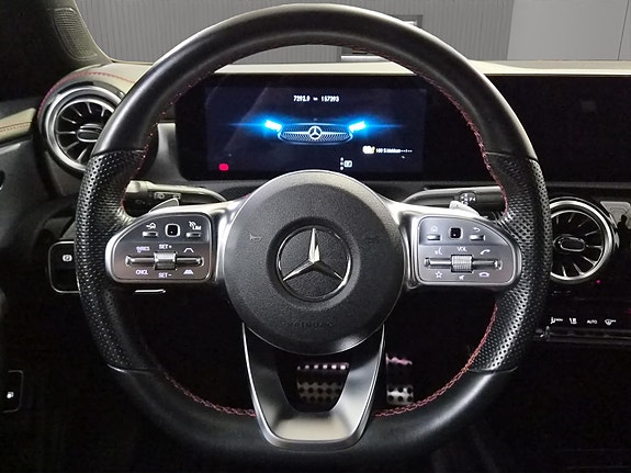 Mercedes-Benz CLA250 e 16 of 28