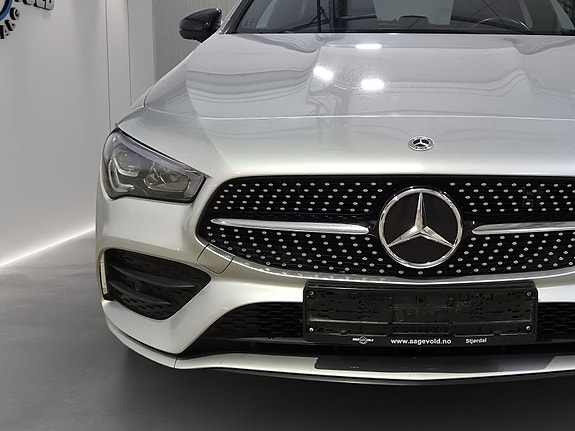 Mercedes-Benz CLA250 e 3 of 28