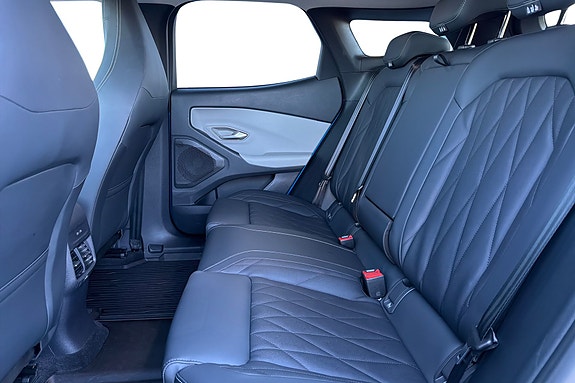 Ford Explorer 13 of 25