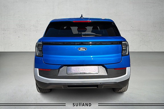 Ford Explorer 8 of 25