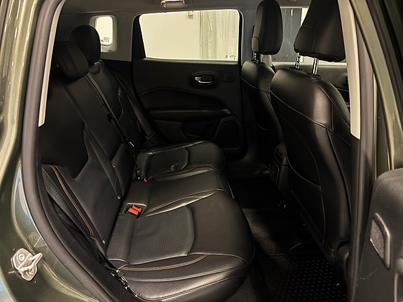 Jeep Compass 22 of 24