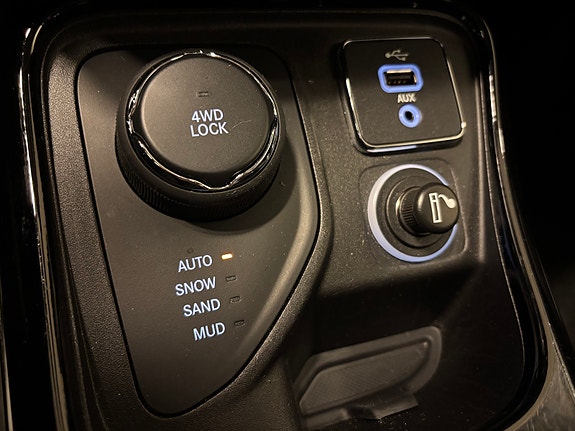 Jeep Compass 19 of 24