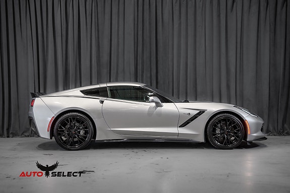 Chevrolet Corvette 24 of 30