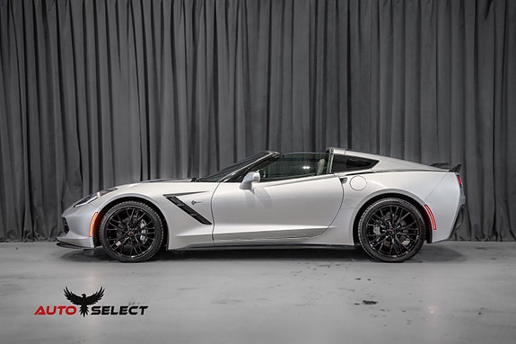 Chevrolet Corvette 13 of 30