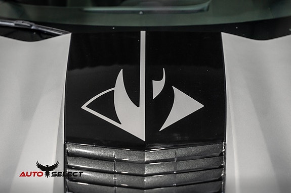 Chevrolet Corvette 10 of 30