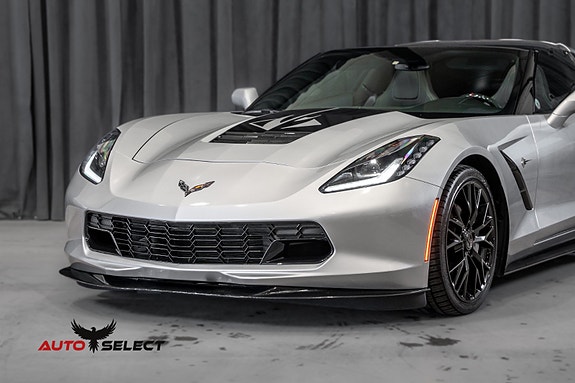 Chevrolet Corvette 12 of 30