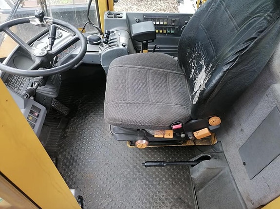 Volvo L90 c 14 of 20