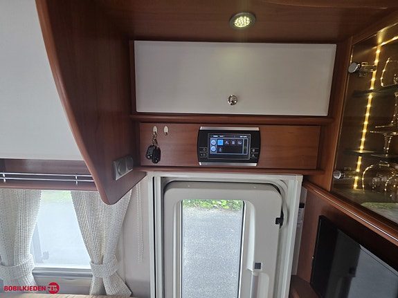 Concorde Carver 880 M 21 of 30