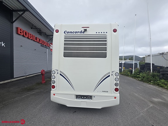Concorde Carver 880 M 5 of 30