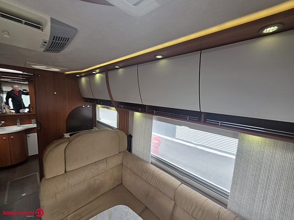 Concorde Carver 880 M 15 of 30