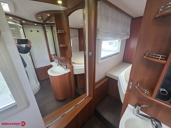 Concorde Carver 880 M 29 of 30