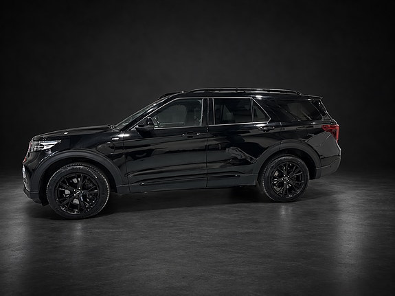 Ford Explorer 8 of 30