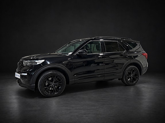 Ford Explorer 6 of 30